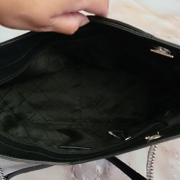 Michael Kors Outlet Jet Set Large Logo Shoulder Bag Color: Black :) - Picture 8 of 17